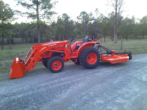 2012 Kubota L3200 4X4 LA524 Loader & Bush Hog