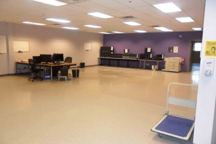 Excellent Sublease Opportunity at 2405 St. Laurent Boulevard