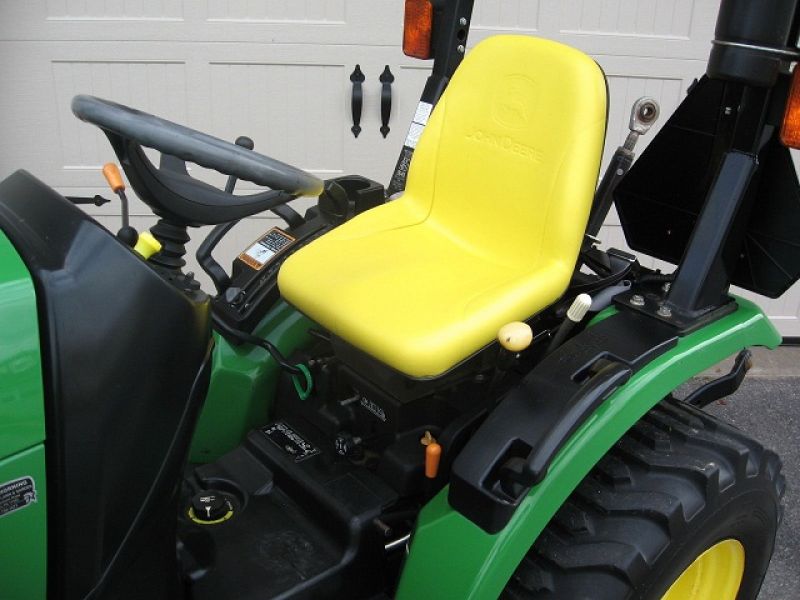2009 John Deere 2320 diesel 4x4
