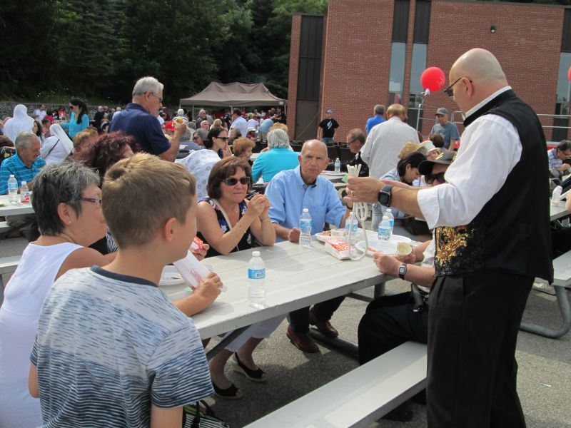 XMAS Comedy Magic shows