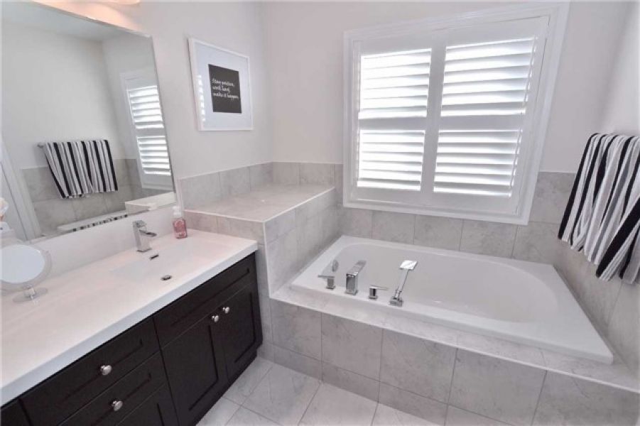 3 Bedroom Town house for Sale in Willmott, Milton