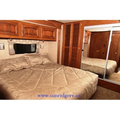 2013 Cross Country 385DS, Motorhomes - $179,995.00