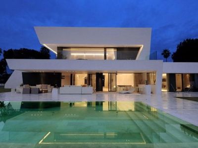 Luxury homes- Condos for sale in Mississauga - Brampton - Oakville