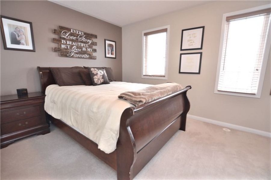 2 Bedroom Town Home for Sale in Coates, Milton