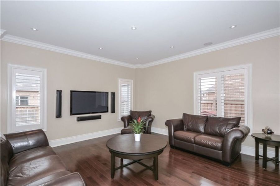 4 Bedroom Detach Home For Sale in Willmont, Milton