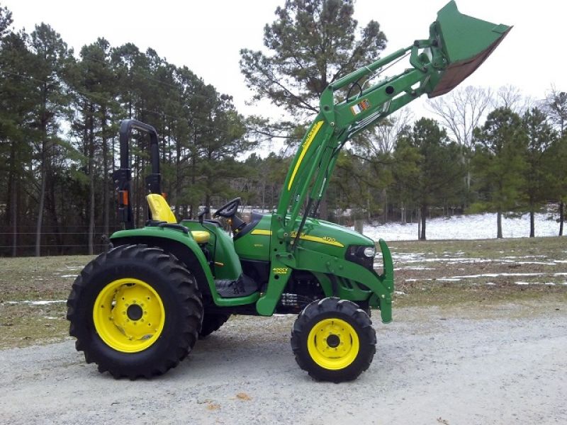 2011 John Deere 4120 4x4 w/ 400 CX Loader