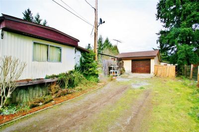 Mobile on Land w/ Detached Wired Shop!