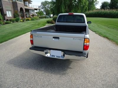 2004 Toyota Tacoma SR5 Extended Cab Pickup 2.4L