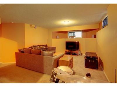 Somerset House for Sale: 66 Somerside MR SW Calgary