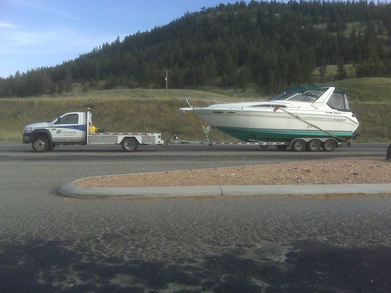 Canadian Boat Hauling Service - Boats & Sailboats - Professional & Insured