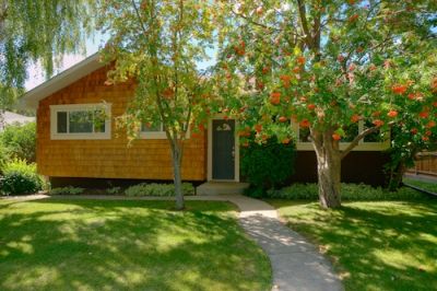 Charleswood House for Sale: 4411 Charleswood DR NW