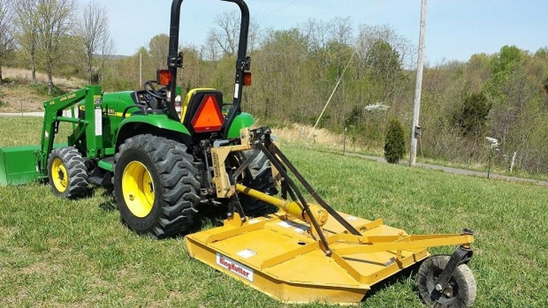 2001 John Deere 4300 4WD 430 Loader and Brush Hog