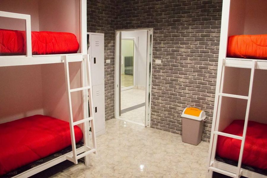 Thailand Pratumnak 23 Room Hotel + 22 Bed Hostel RENT/SALE